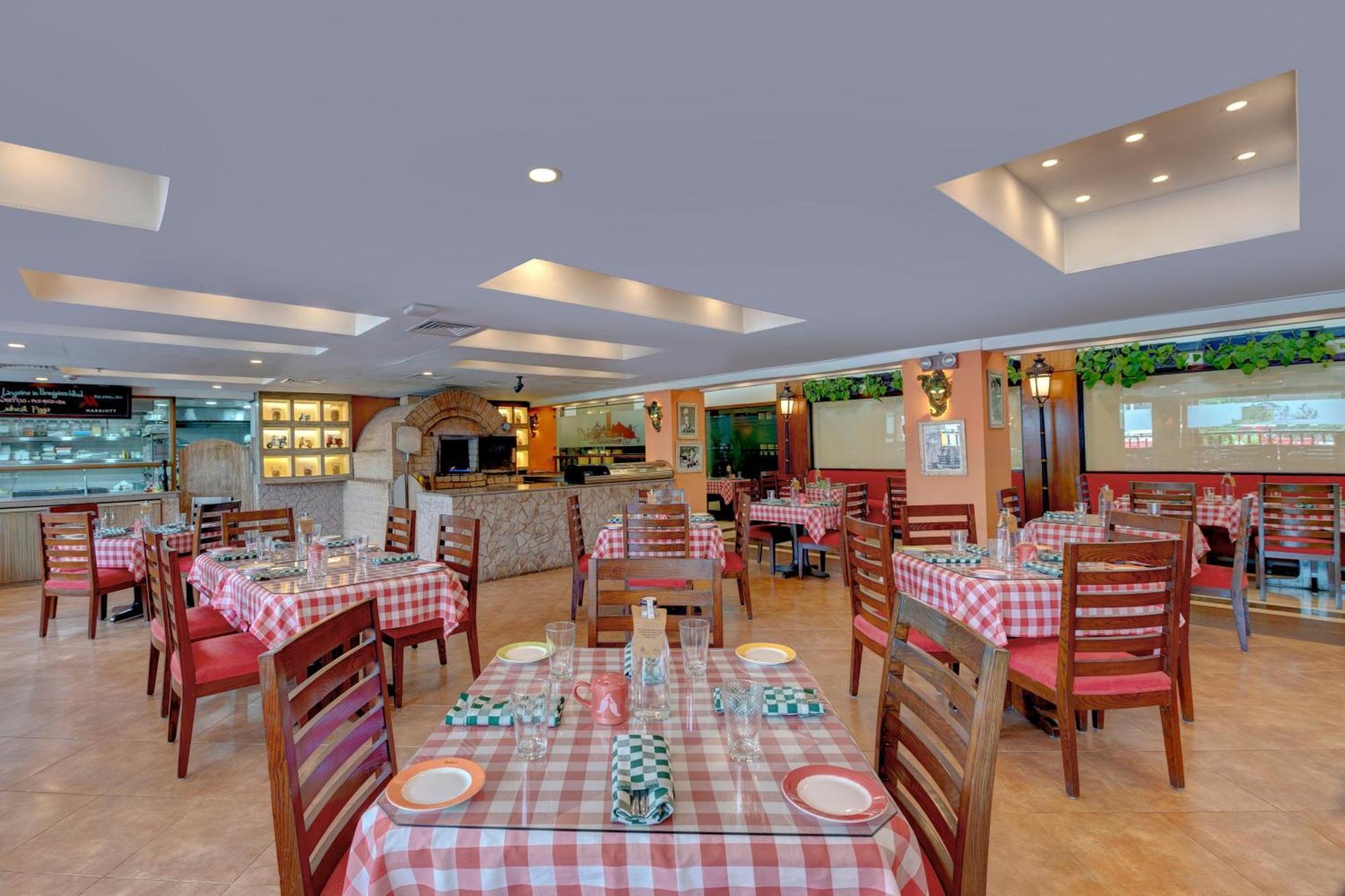 Islamabad Marriott Hotel Εξωτερικό φωτογραφία